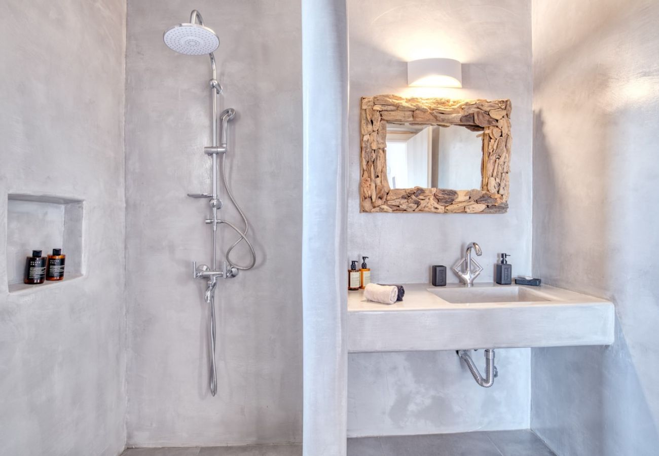 Villa in Xifara - 4BR SEAFRONT GEM. STUNNING & AT TOP LOCATION 