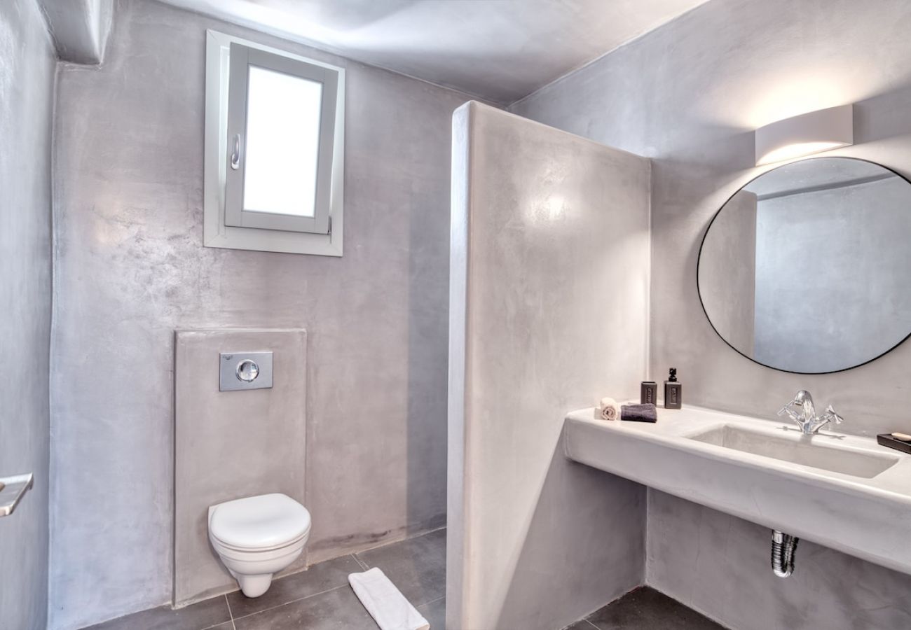 Villa in Xifara - 4BR SEAFRONT GEM. STUNNING & AT TOP LOCATION 