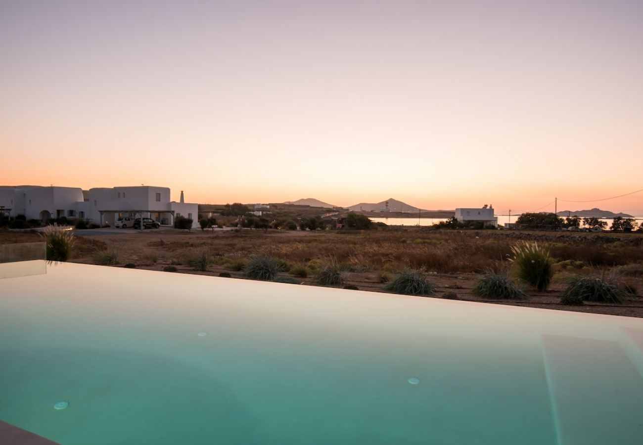 Villa in Xifara - SPECTACULAR 5 BR SEAFRONT VILLA AT PRIME LOCATION 