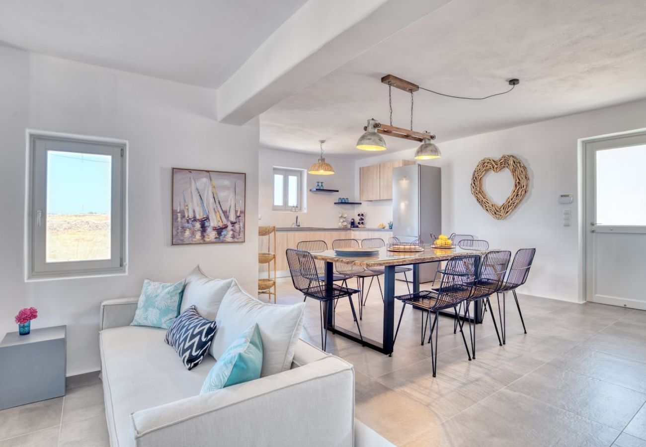 Villa in Xifara - SPECTACULAR 5 BR SEAFRONT VILLA AT PRIME LOCATION 