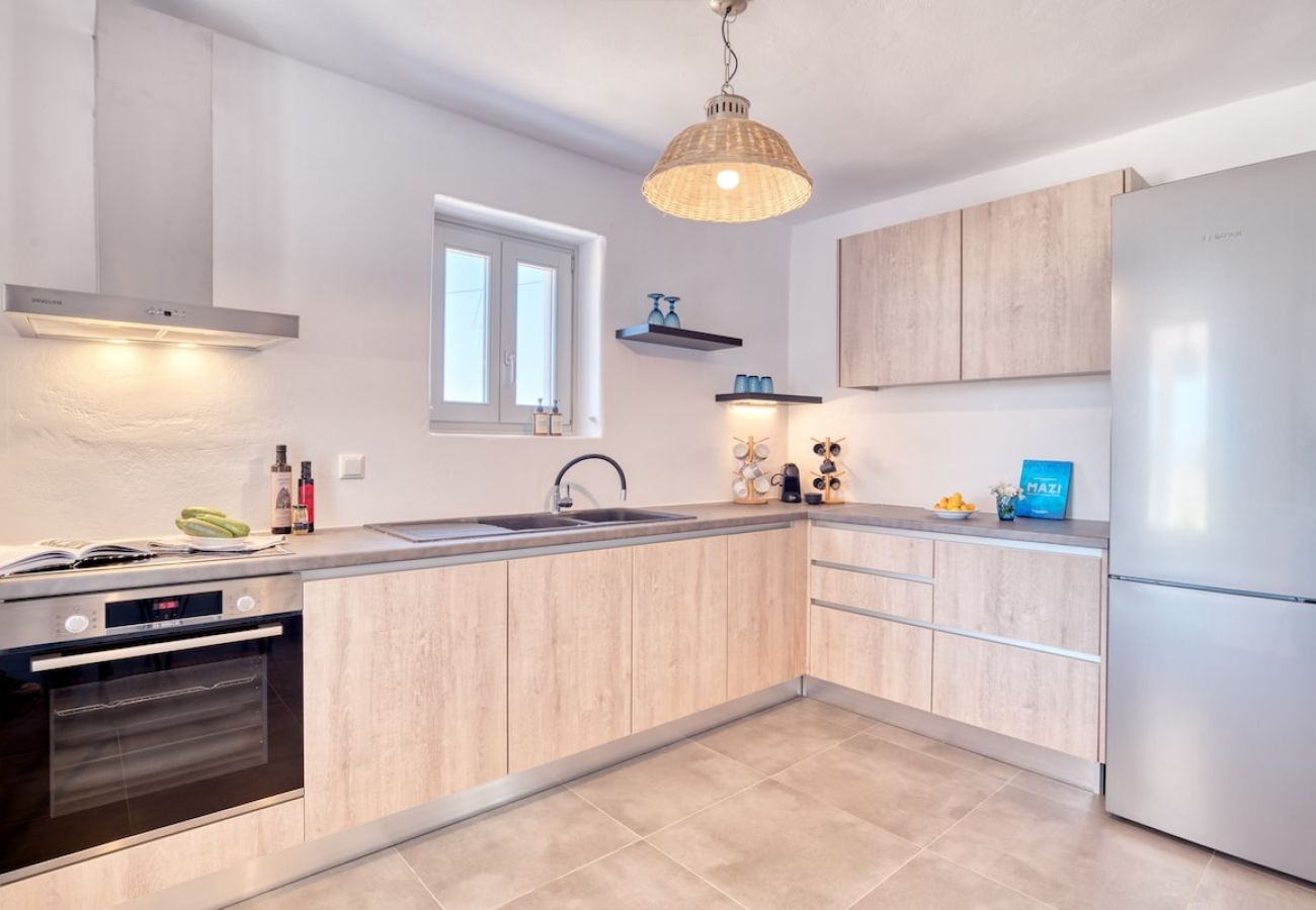 Villa in Xifara - SPECTACULAR 5 BR SEAFRONT VILLA AT PRIME LOCATION 