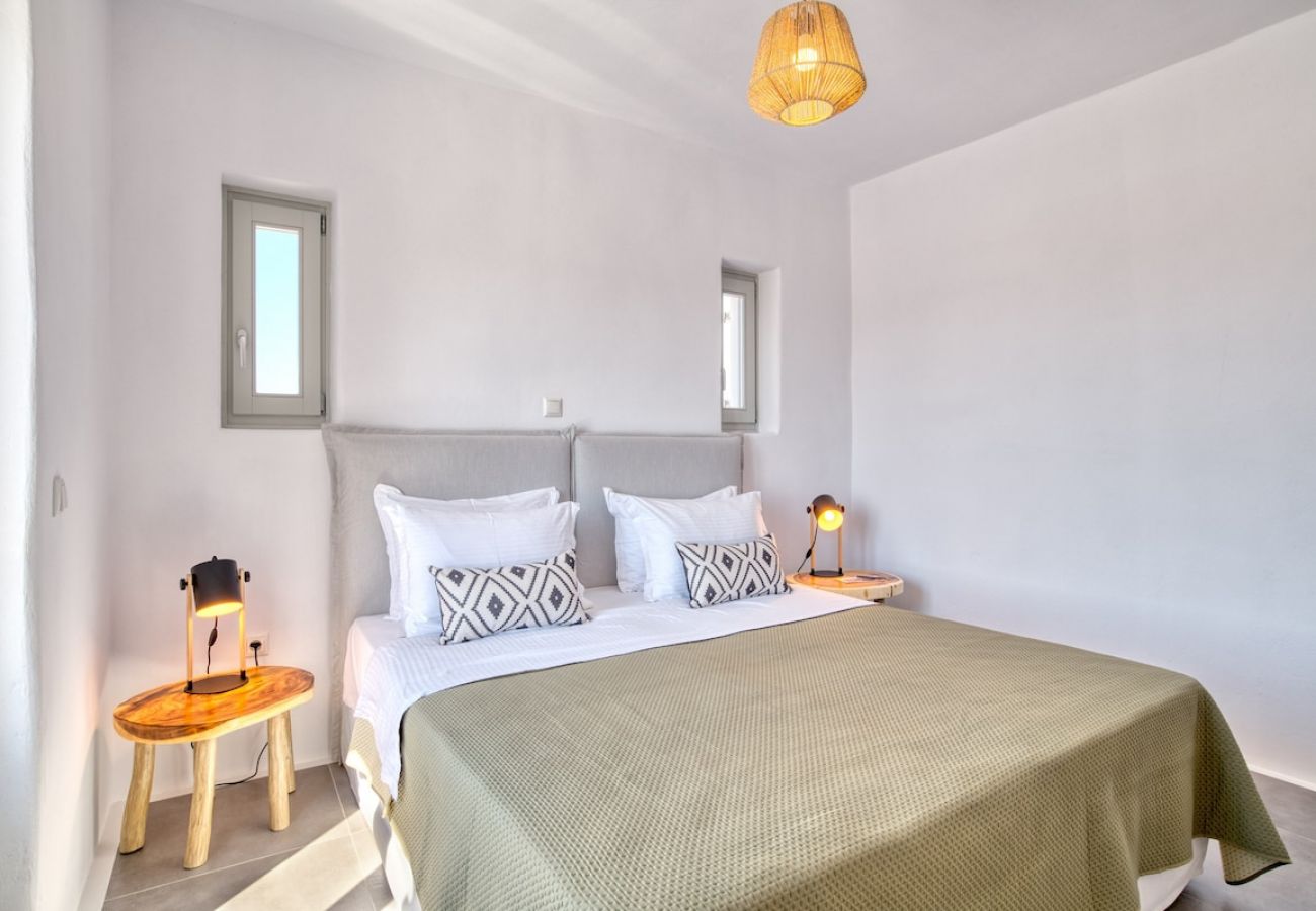 Villa in Xifara - SPECTACULAR 5 BR SEAFRONT VILLA AT PRIME LOCATION 