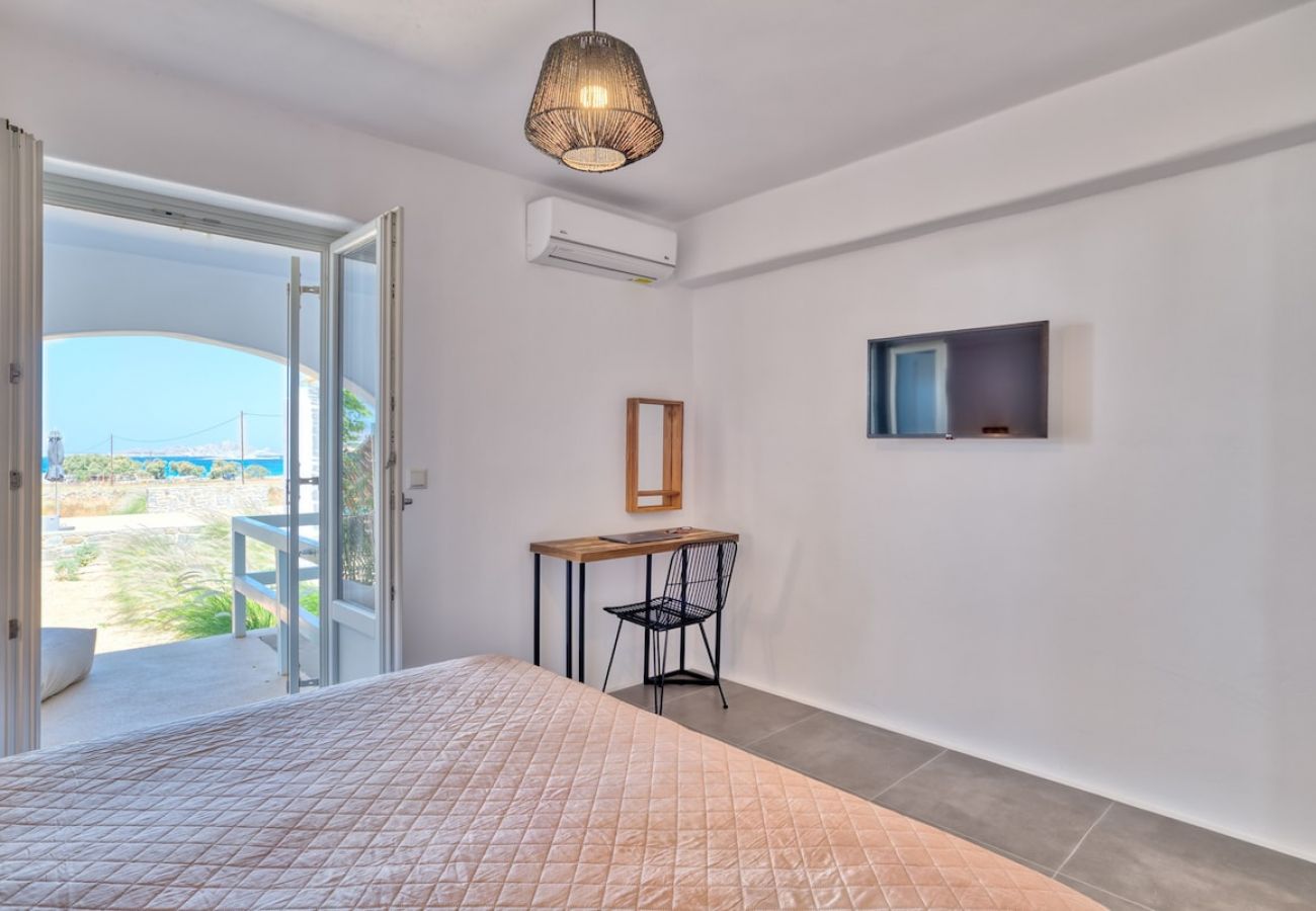 Villa in Xifara - SPECTACULAR 5 BR SEAFRONT VILLA AT PRIME LOCATION 