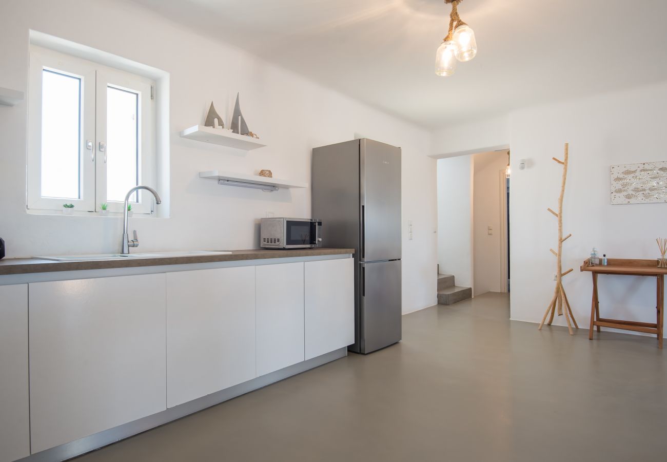 Villa in Xifara - Hip family pool villa, a walk from the beach 