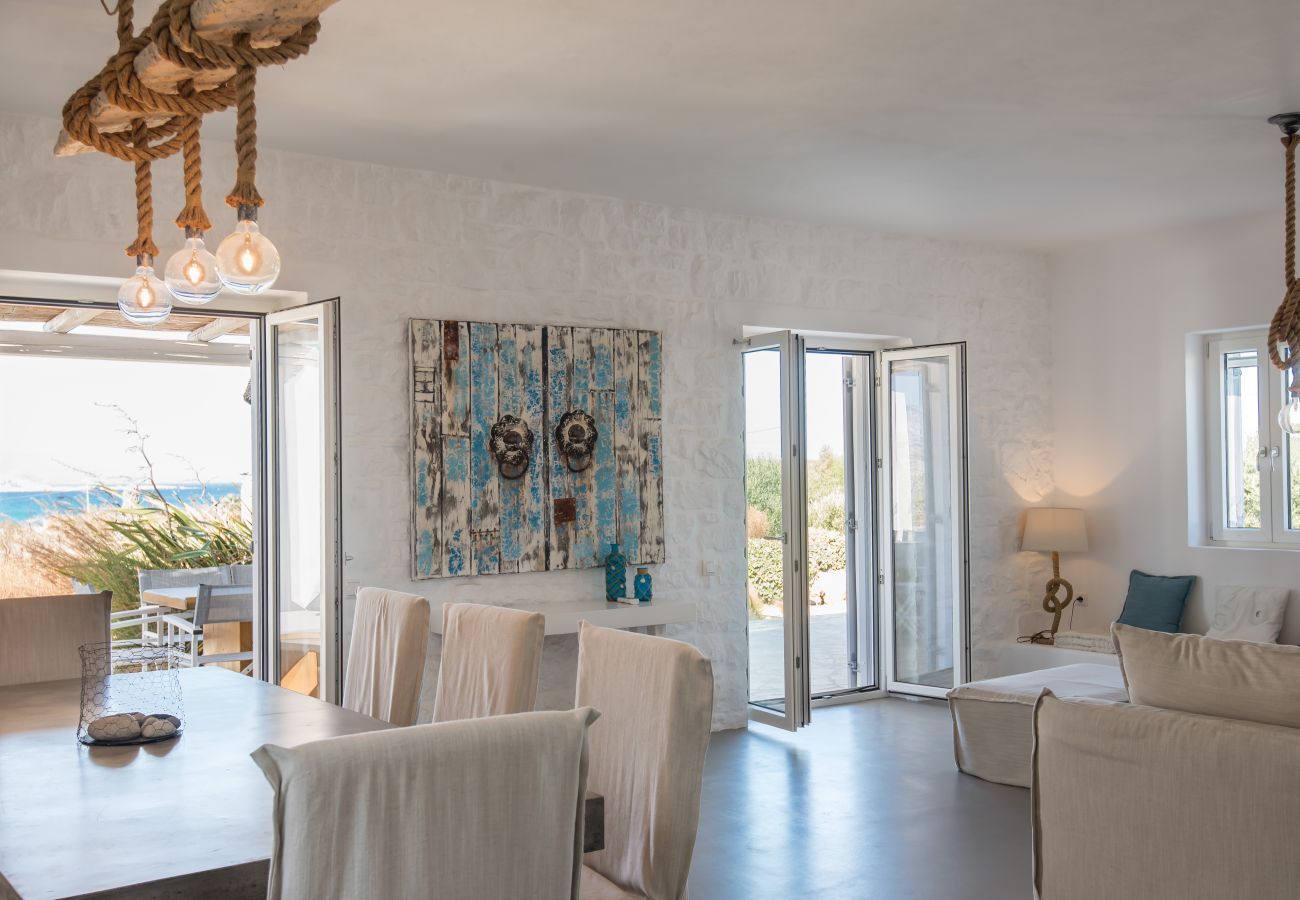 Villa in Xifara - Hip family pool villa, a walk from the beach 