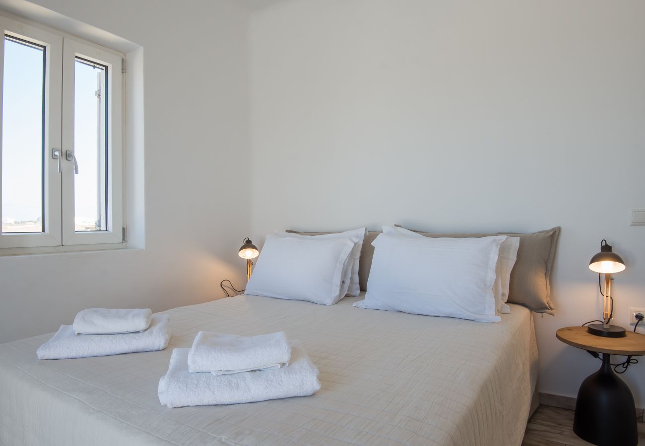 Villa in Xifara - Hip family pool villa, a walk from the beach 