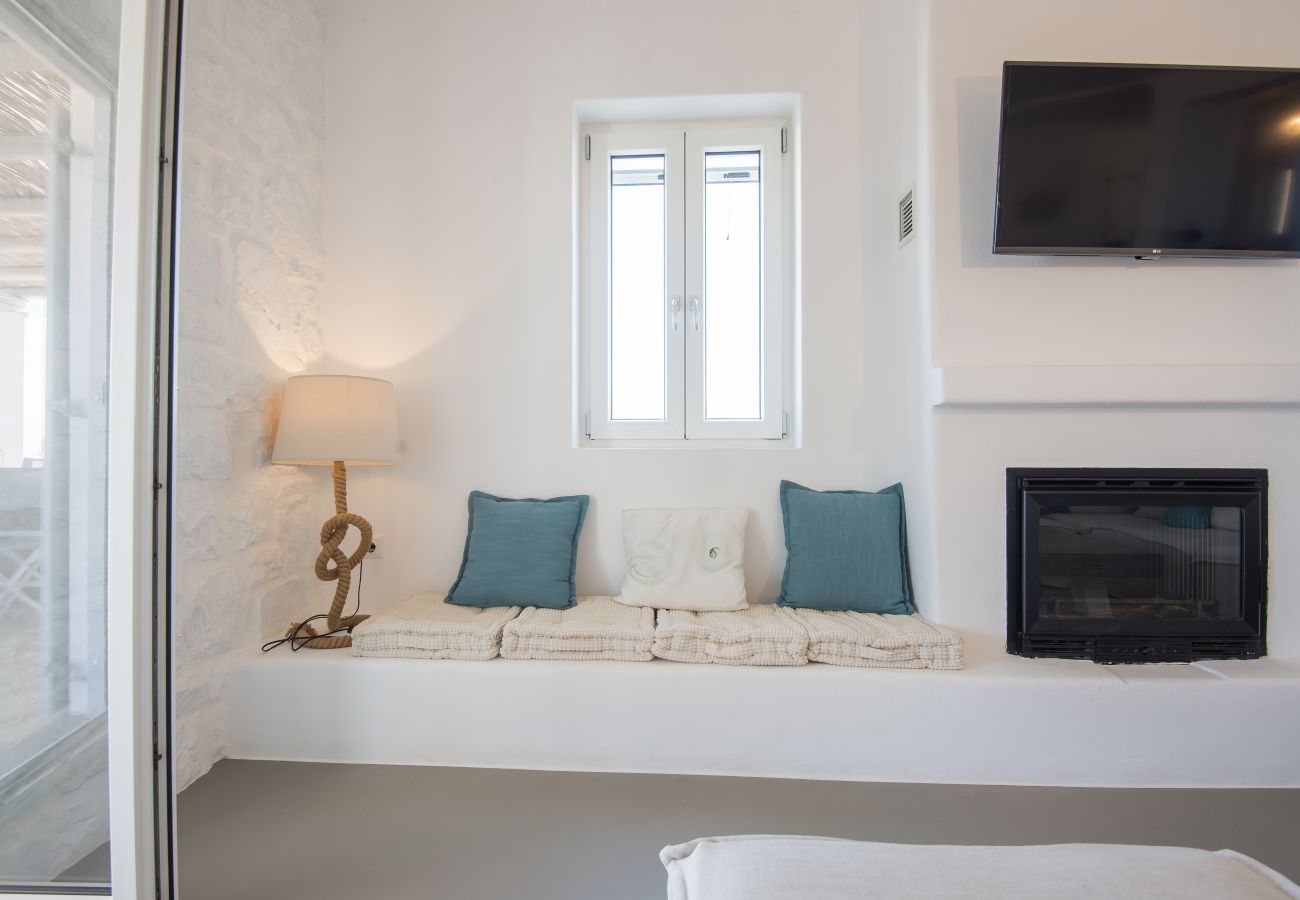 Villa in Xifara - Hip family pool villa, a walk from the beach 