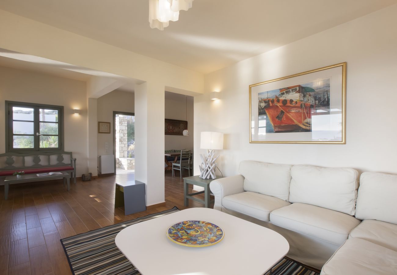 Villa in Ampelas - Ideal family Villa for 8 - Pool, Sea Views 