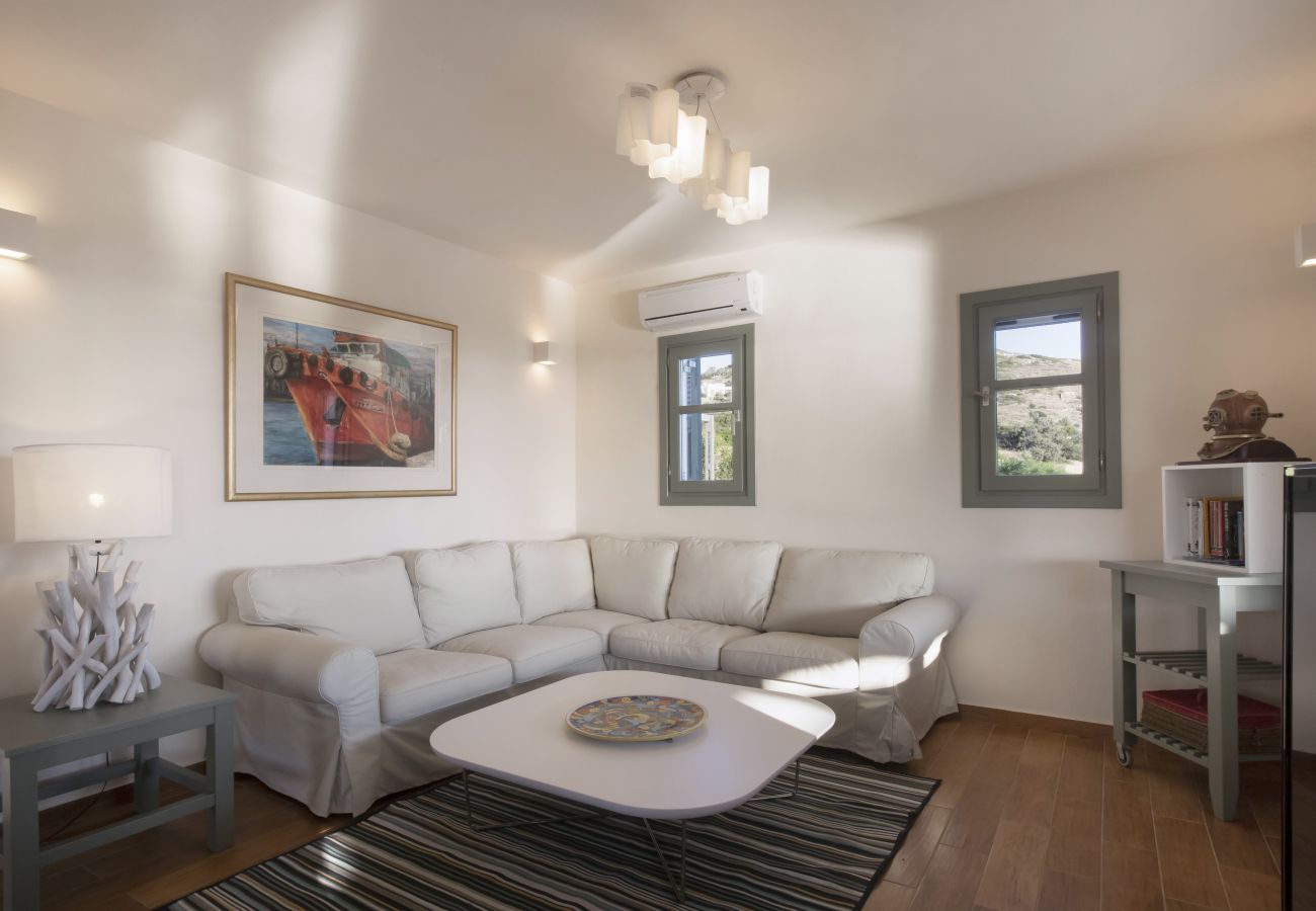 Villa in Ampelas - Ideal family Villa for 8 - Pool, Sea Views 