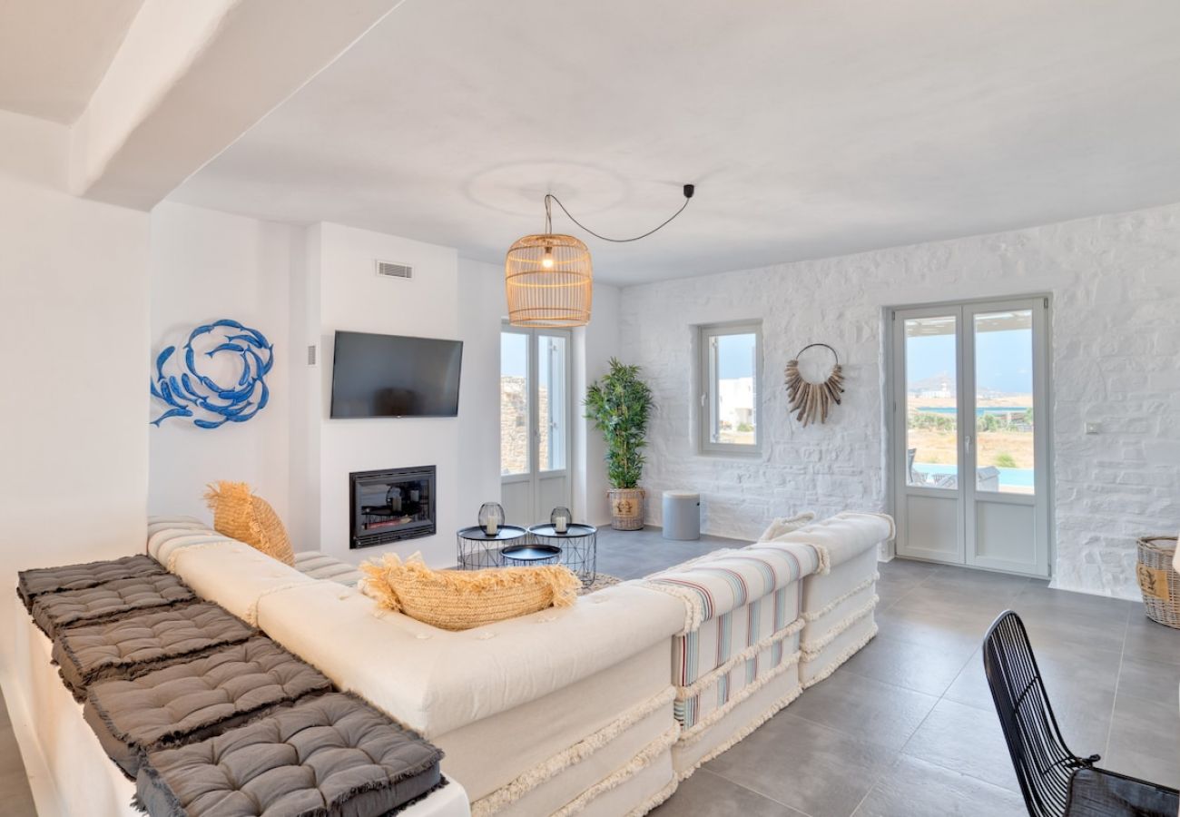 Villa in Xifara - 5BR Beachfront Über Boho Chic Villa, Top Location! 