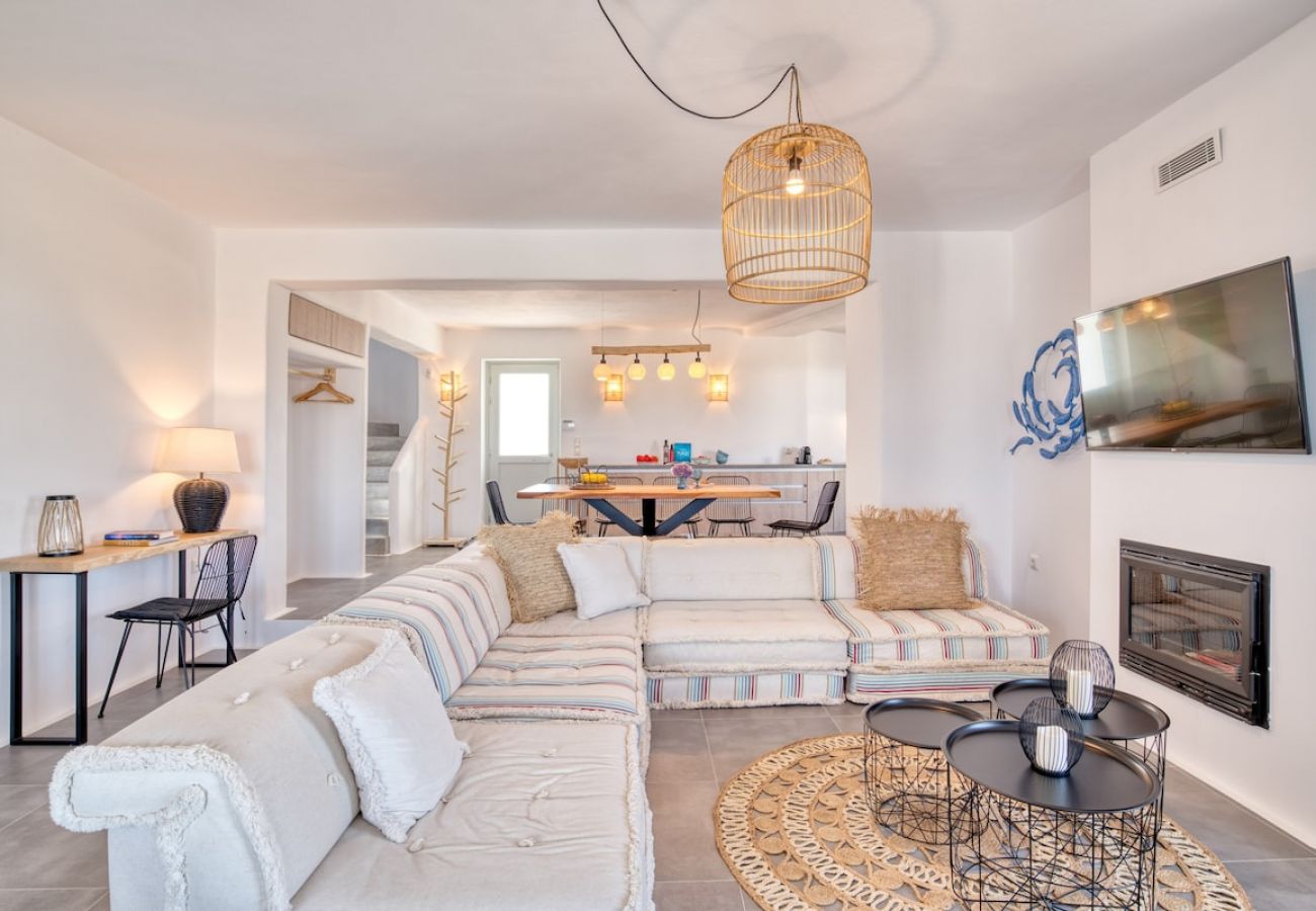 Villa in Xifara - 5BR Beachfront Über Boho Chic Villa, Top Location! 