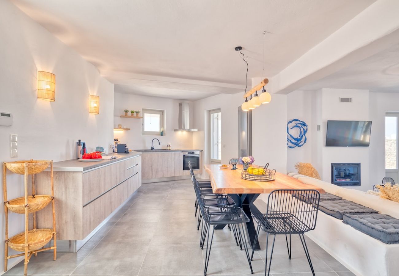 Villa in Xifara - 5BR Beachfront Über Boho Chic Villa, Top Location! 