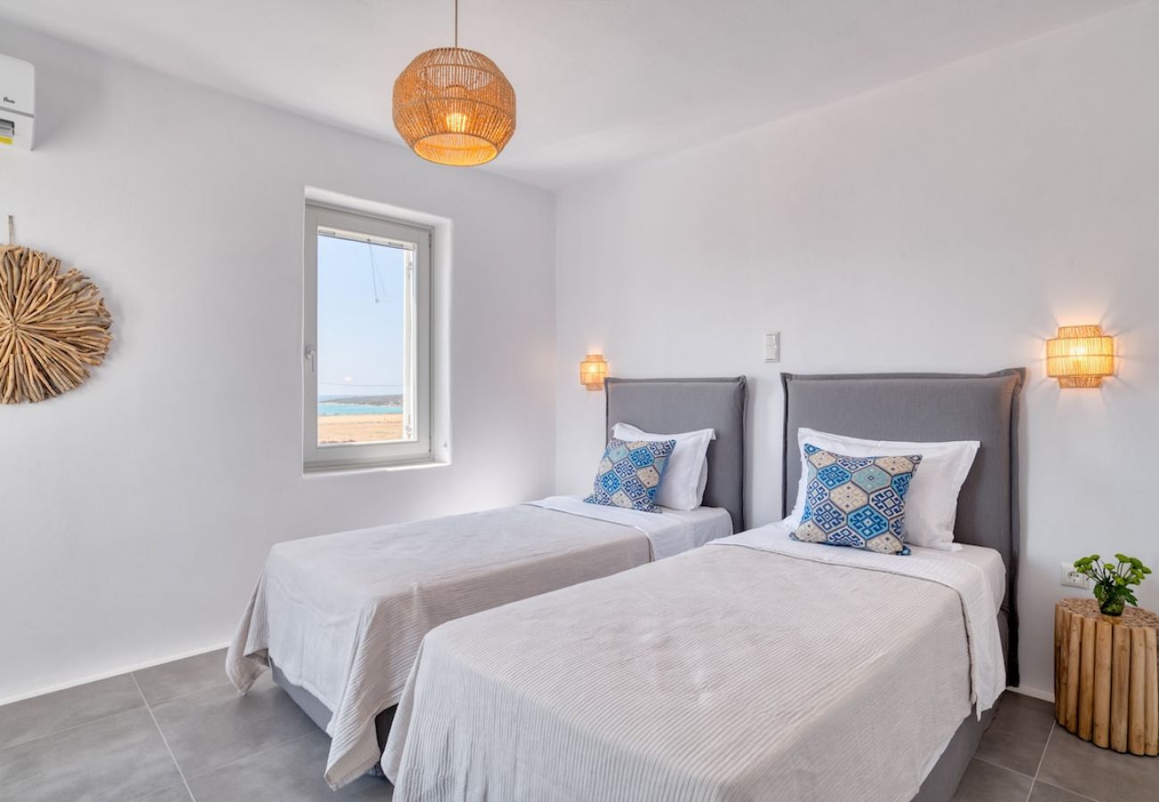 Villa in Xifara - 5BR Beachfront Über Boho Chic Villa, Top Location! 