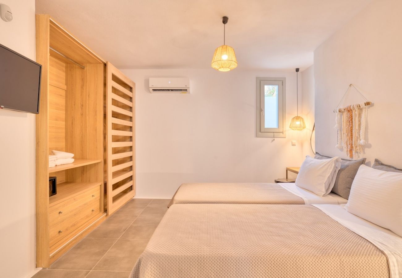 Villa in Xifara - 5BR Beachfront Über Boho Chic Villa, Top Location! 