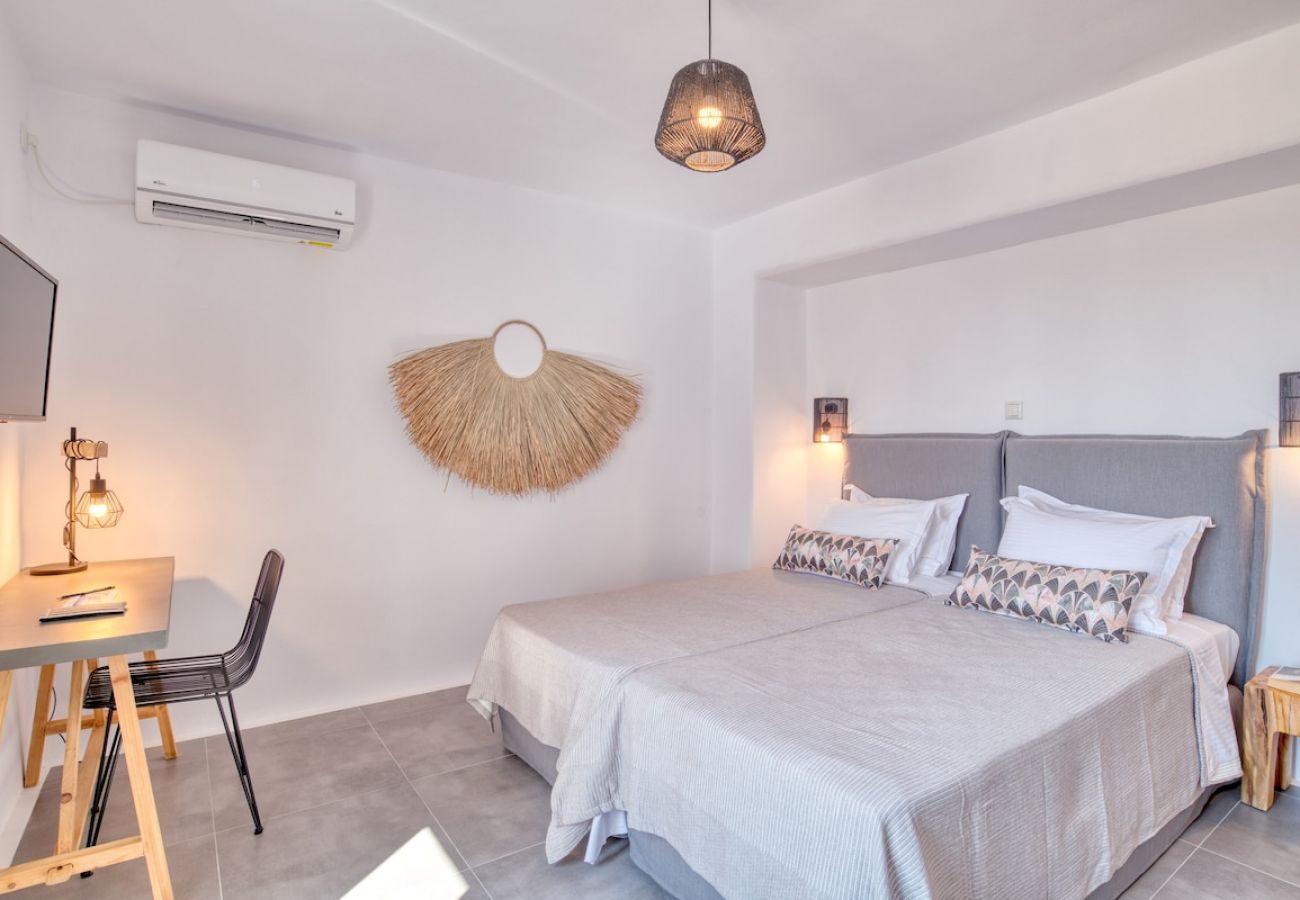 Villa in Xifara - 5BR Beachfront Über Boho Chic Villa, Top Location! 