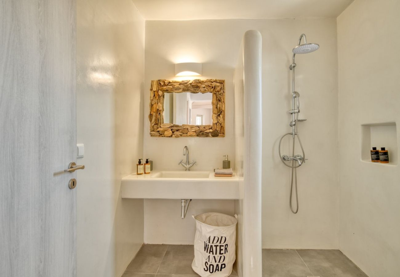 Villa in Xifara - 5BR Beachfront Über Boho Chic Villa, Top Location! 