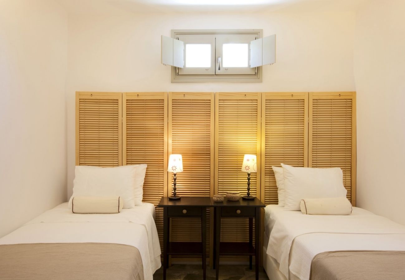 Villa in Santa Maria - Kallisti Villas - An oasis for 22 people 