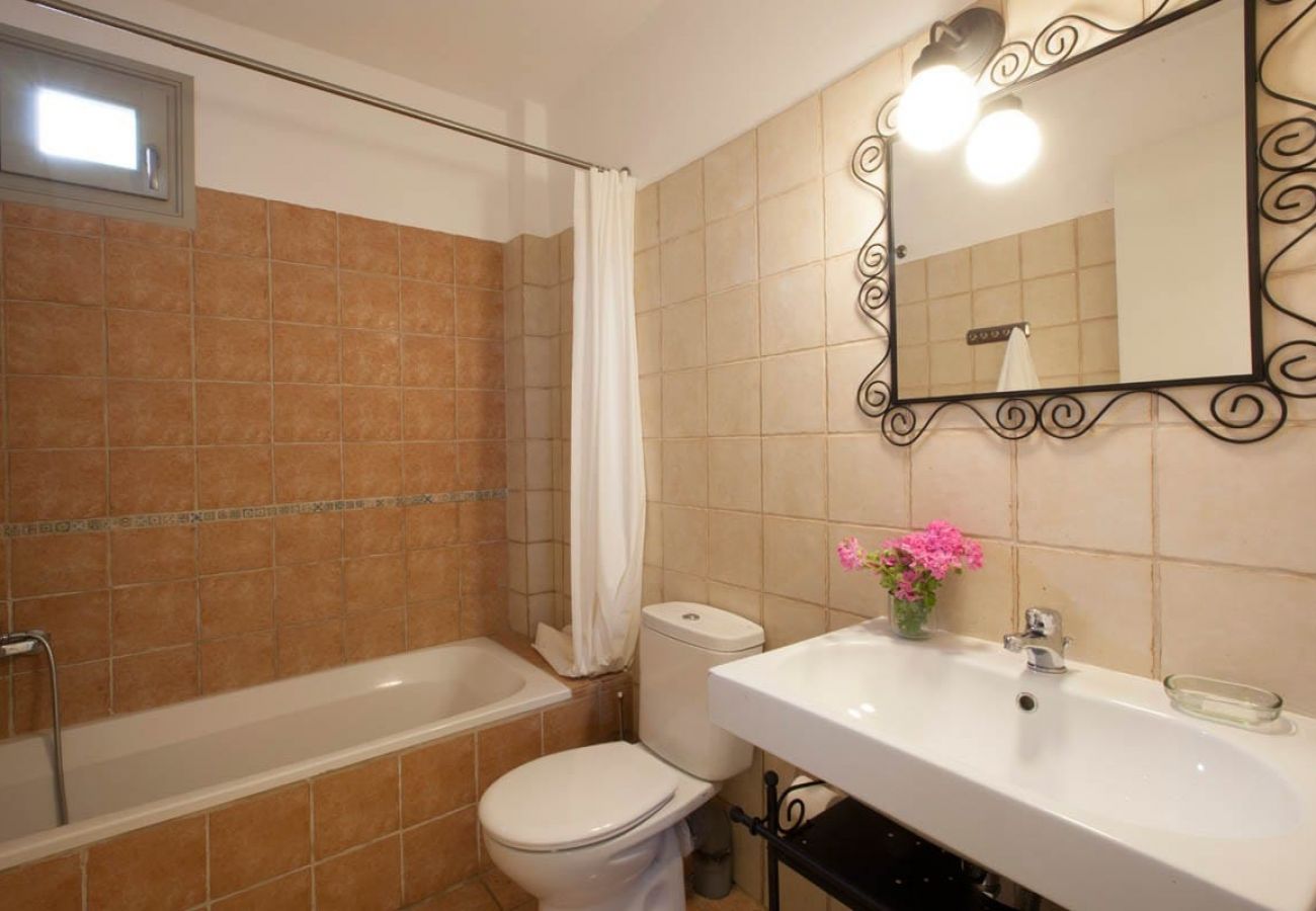 Villa in Santa Maria - Kallisti Villas - An oasis for 22 people 