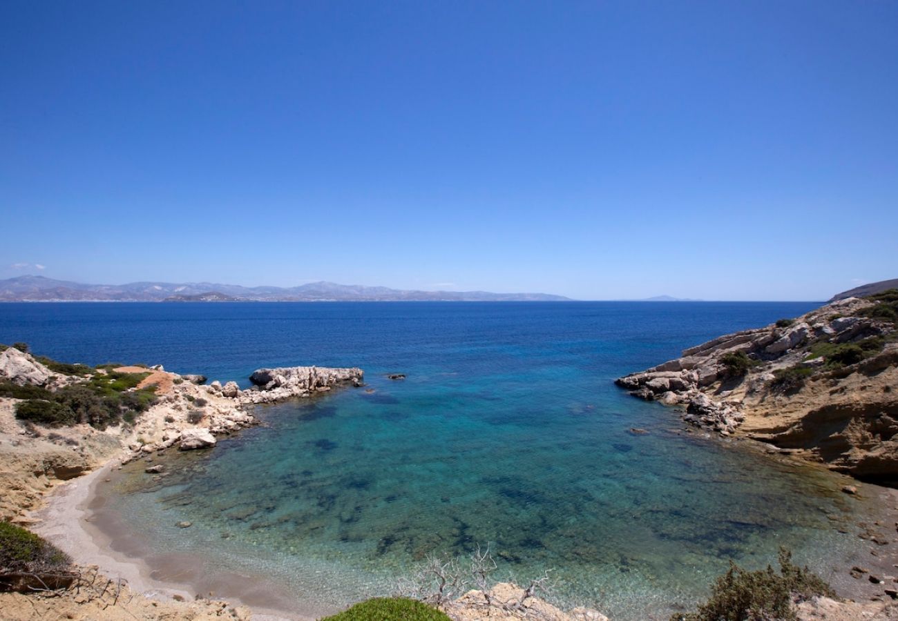 Villa in Ampelas - Elegant villa, sea views, designer renovation 