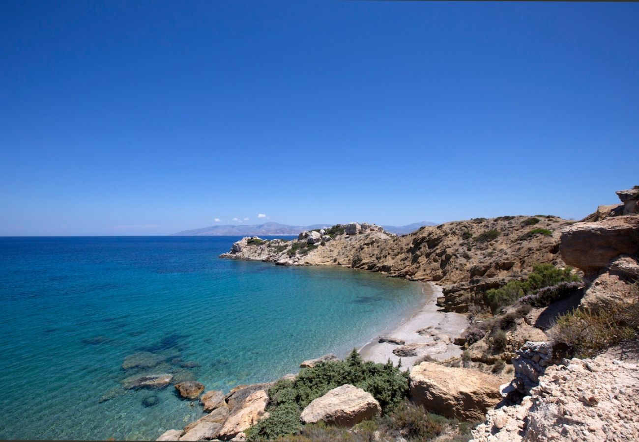 Villa in Ampelas - Elegant villa, sea views, designer renovation 