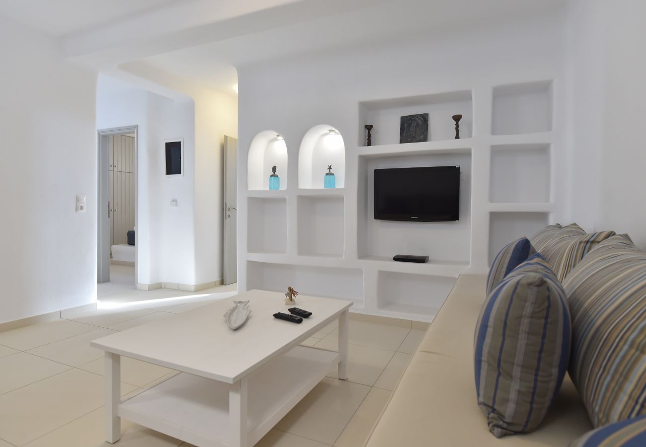 Villa in Naousa - Gorgeous pool villa, stunning sea views, helipad! 