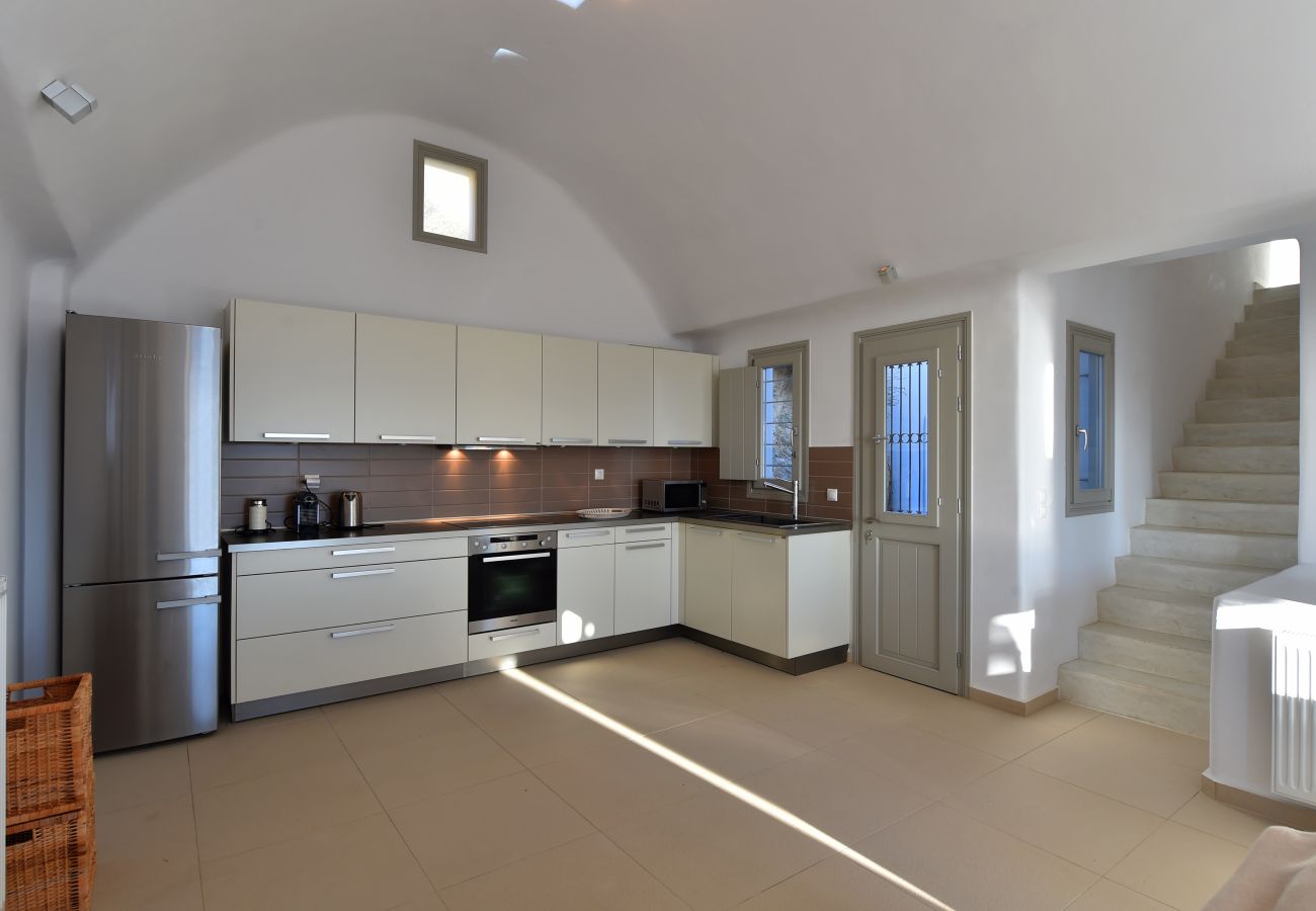 Villa in Naousa - Gorgeous pool villa, stunning sea views, helipad! 