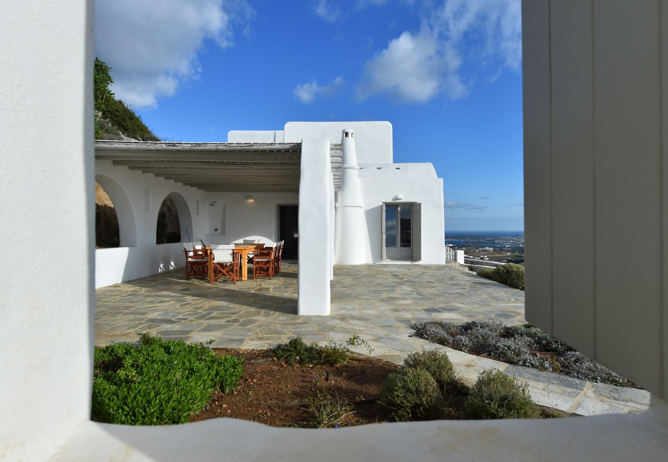 Villa in Naousa - Gorgeous pool villa, stunning sea views, helipad! 