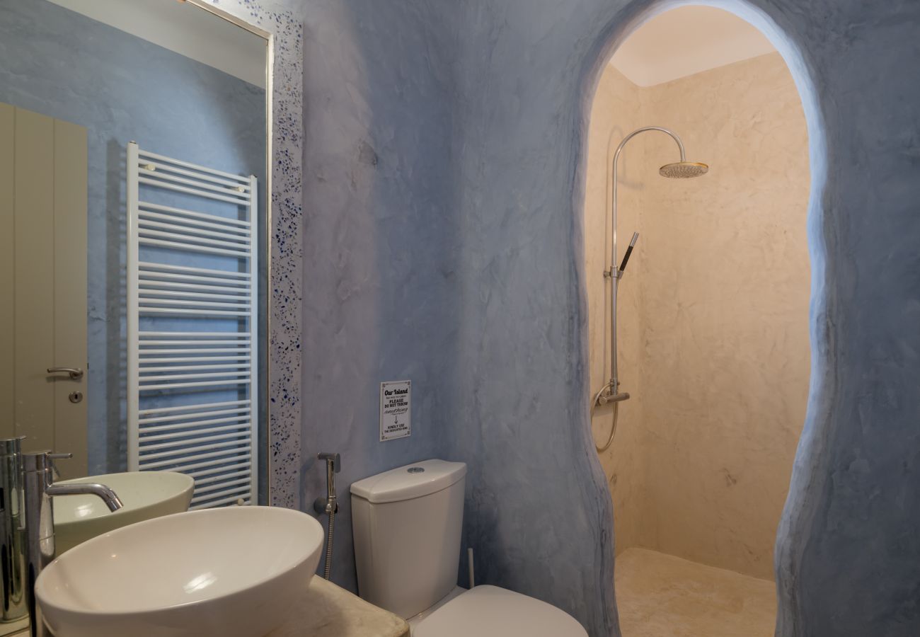 Villa in Naousa - Gorgeous pool villa, stunning sea views, helipad! 