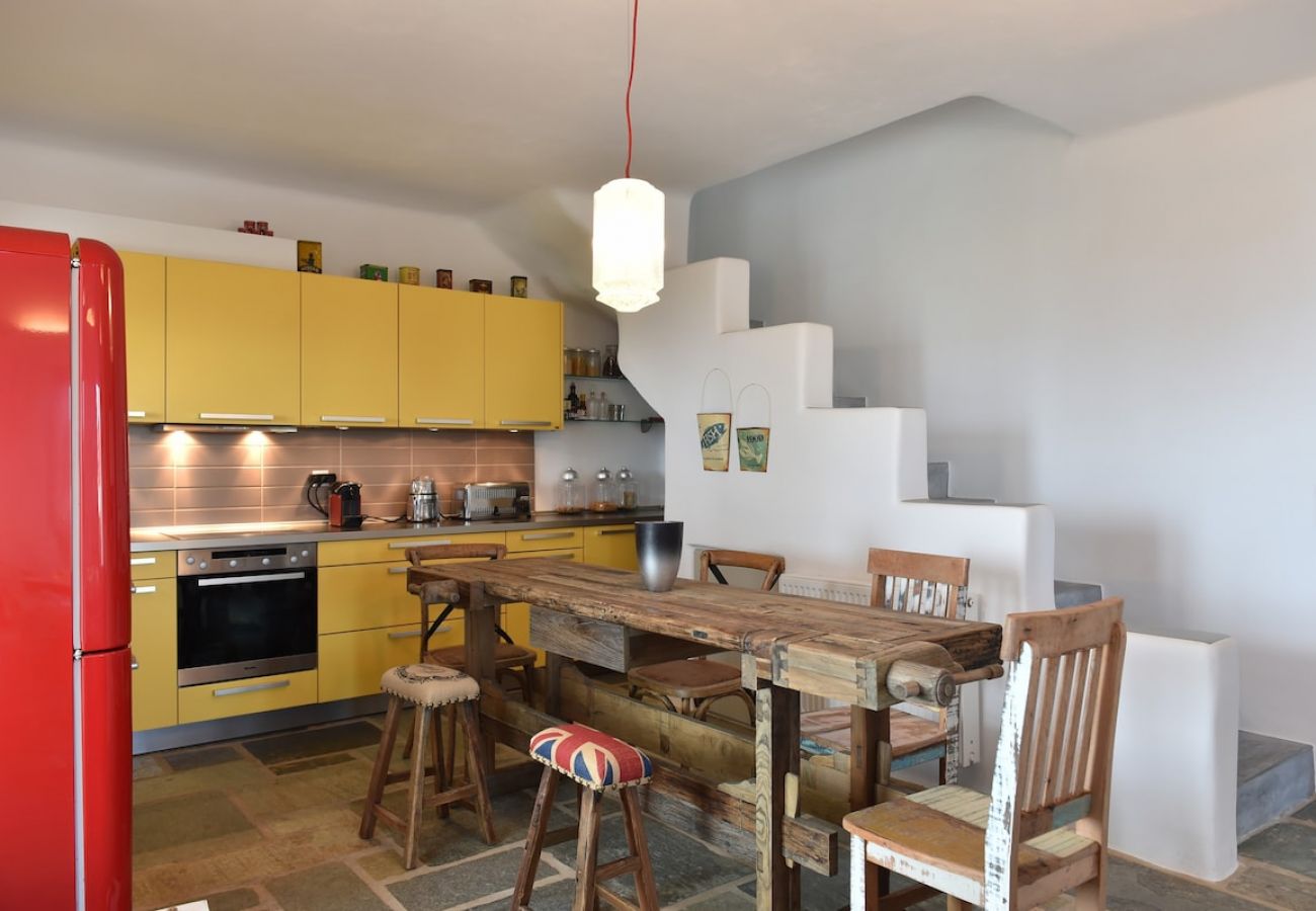 Villa in Naousa - Panoramic three villa complex with helipad 