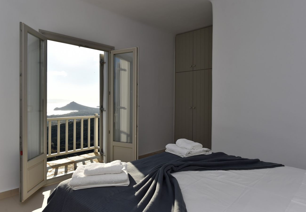 Villa in Naousa - Panoramic three villa complex with helipad 