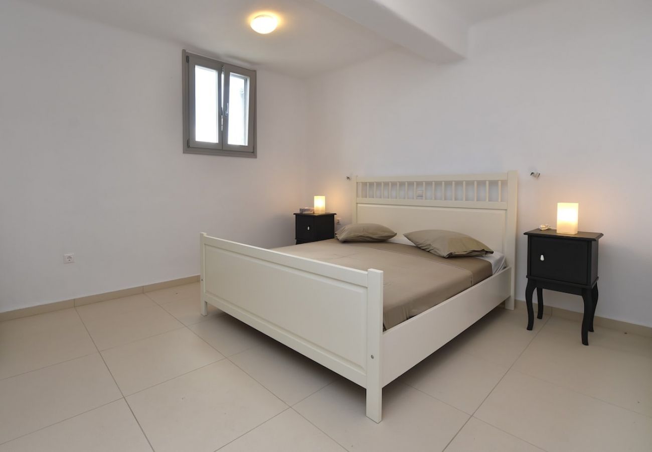 Villa in Naousa - Panoramic three villa complex with helipad 