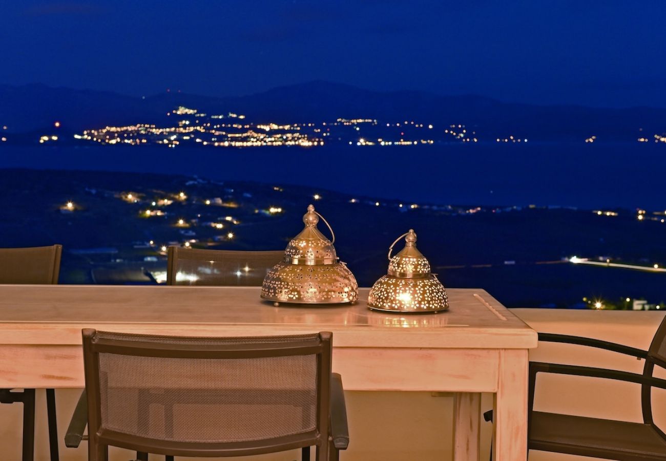 Villa in Naousa - Panoramic three villa complex with helipad 