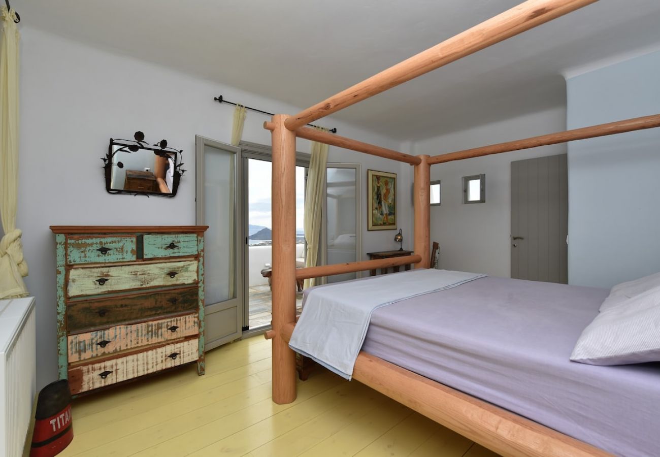 Villa in Naousa - Panoramic three villa complex with helipad 