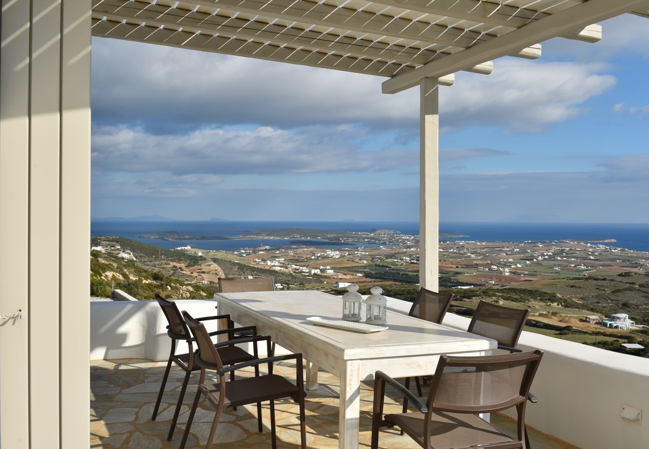 Villa in Naousa - Exquisite villa for 10 with pool, helipad 