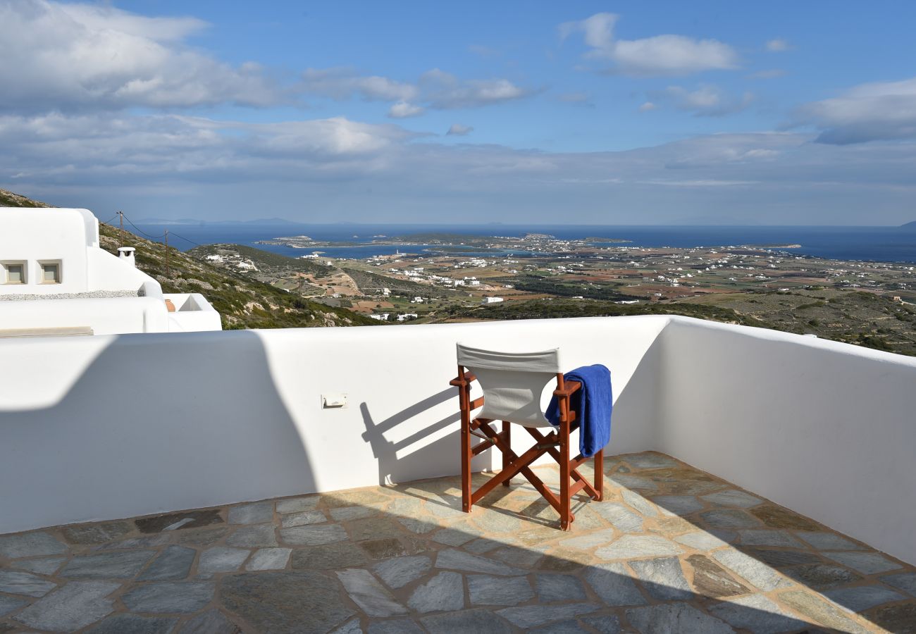 Villa in Naousa - Exquisite villa for 10 with pool, helipad 