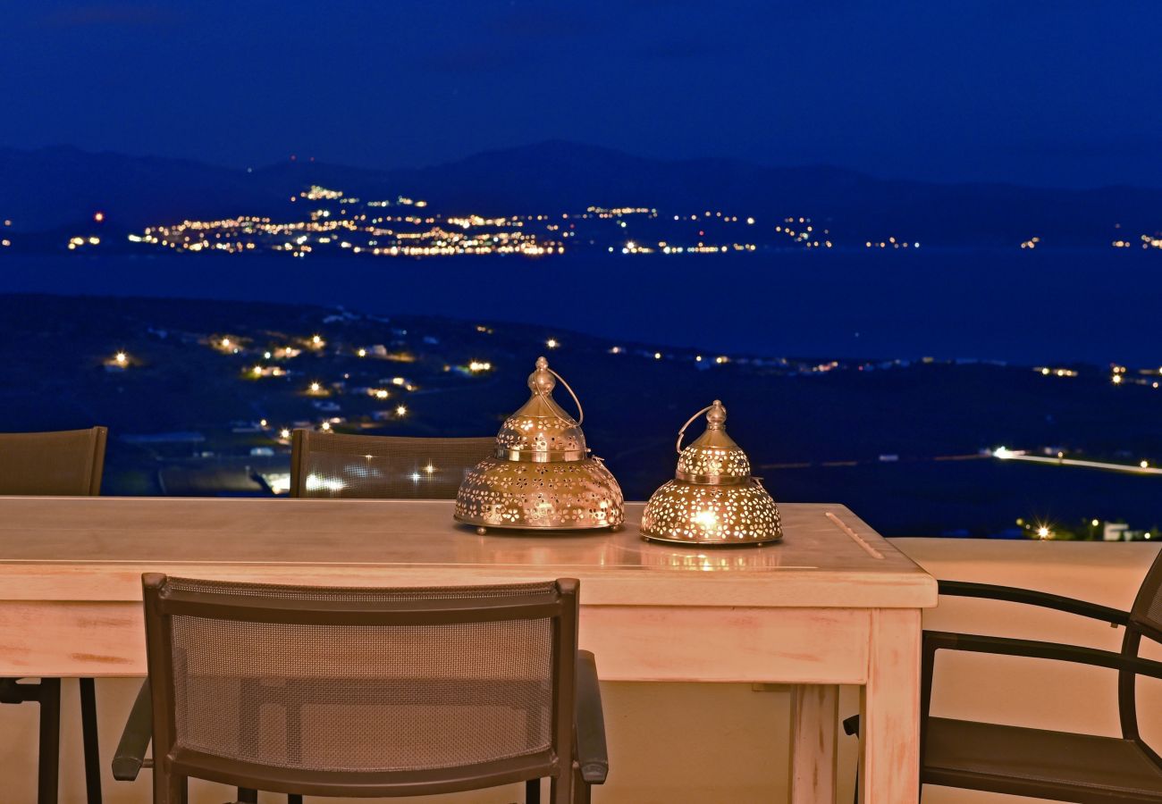 Villa in Naousa - Exquisite villa for 10 with pool, helipad 