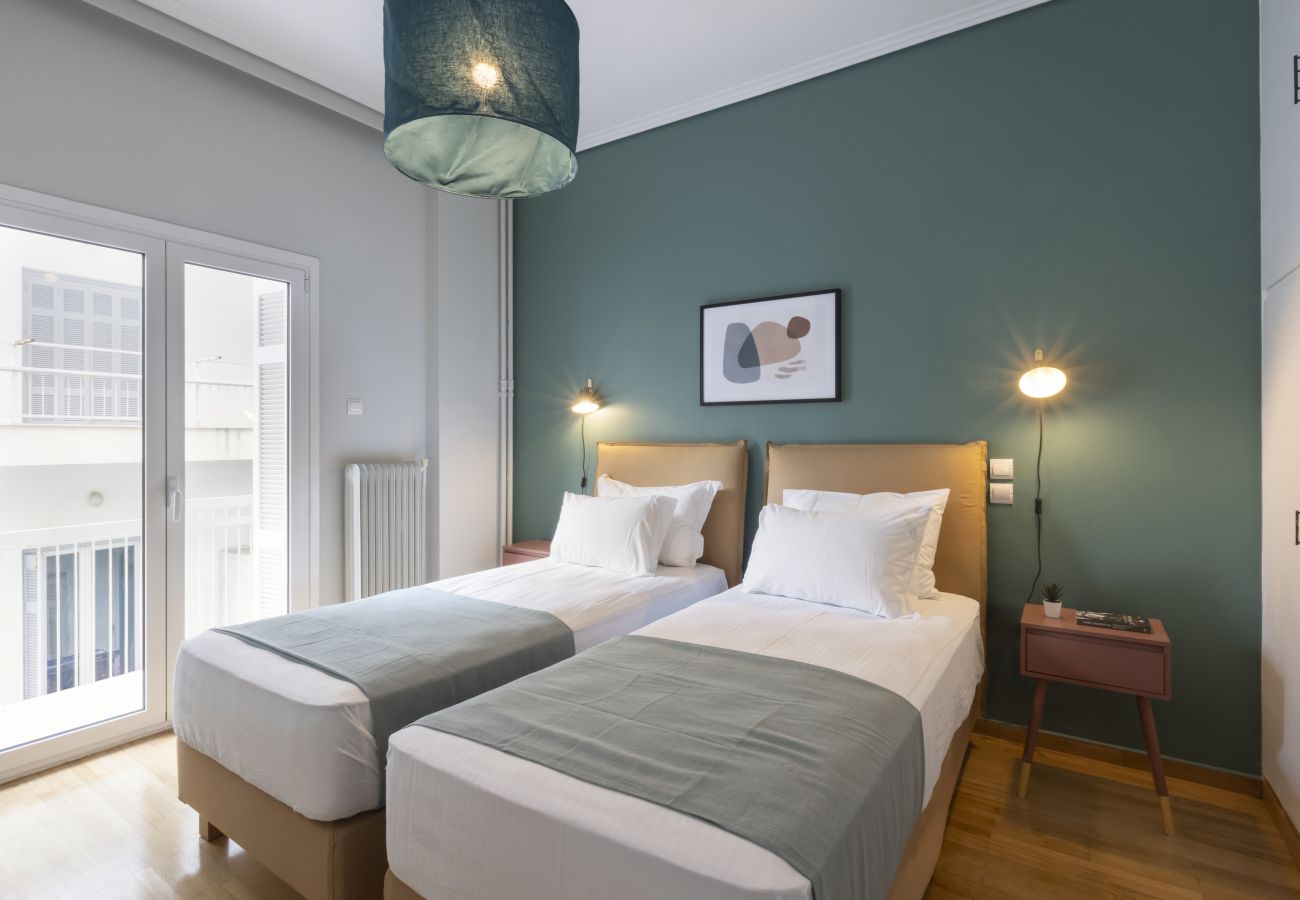 Apartment in Athens - A happy 2 BDR apartment that has a soul