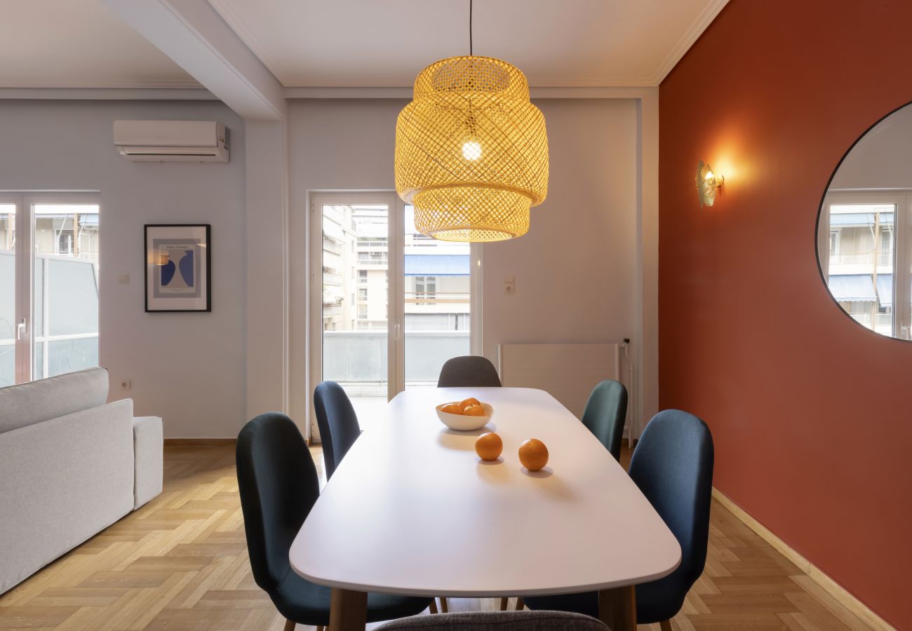 Apartment in Athens - A happy 2 BDR apartment that has a soul