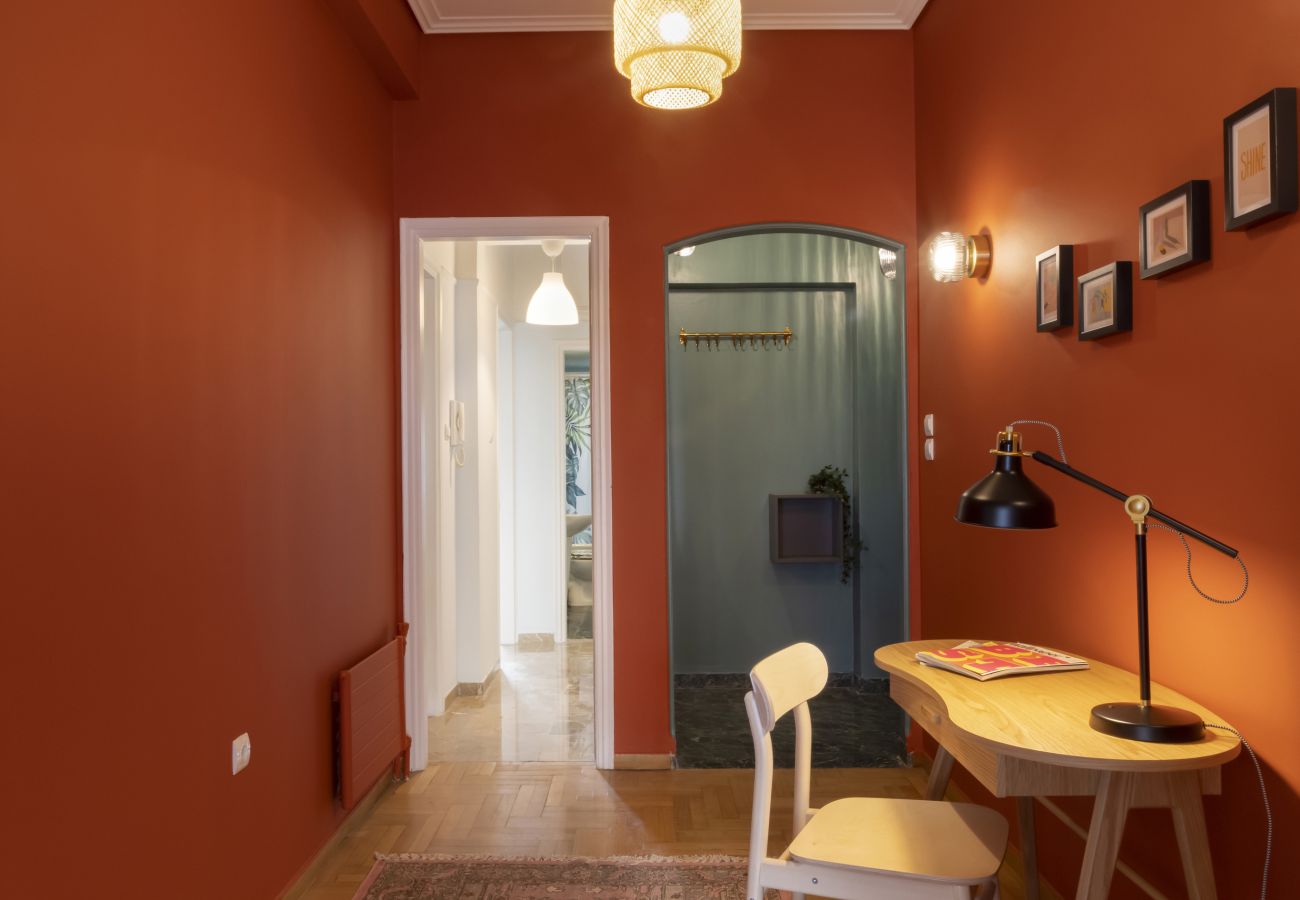 Apartment in Athens - A happy 2 BDR apartment that has a soul