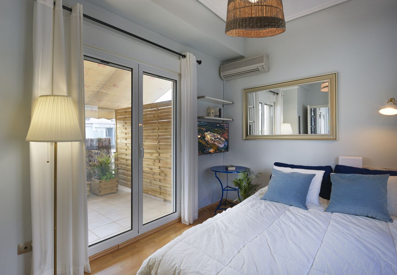 Studio in Athens - Private terrace loft in the heart of Koukaki, ATH