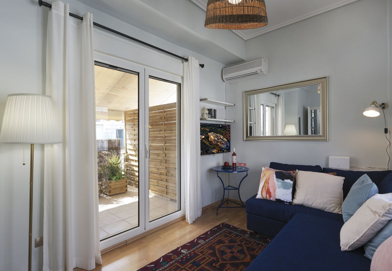 Studio in Athens - Private terrace loft in the heart of Koukaki, ATH