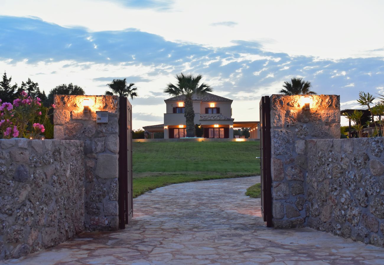 Villa in Ermioni - Heaven on Earth private Villa - Pethrolassa beach