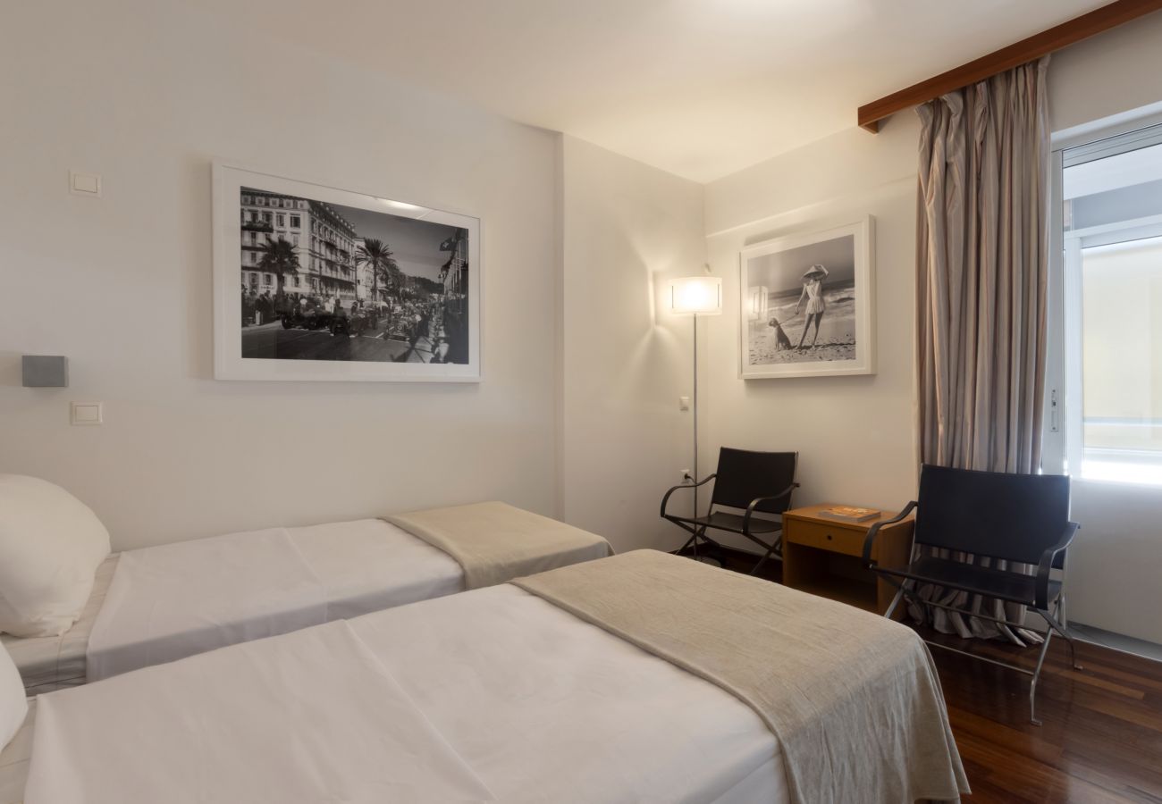 Apartment in Vouliagmeni - Athens Riviera - Voulagmeni Seaview Apartment