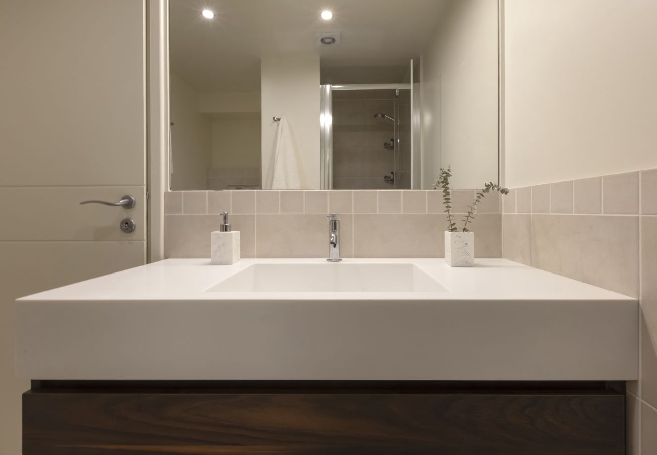 Apartment in Vouliagmeni - Athens Riviera - Voulagmeni Seaview Apartment