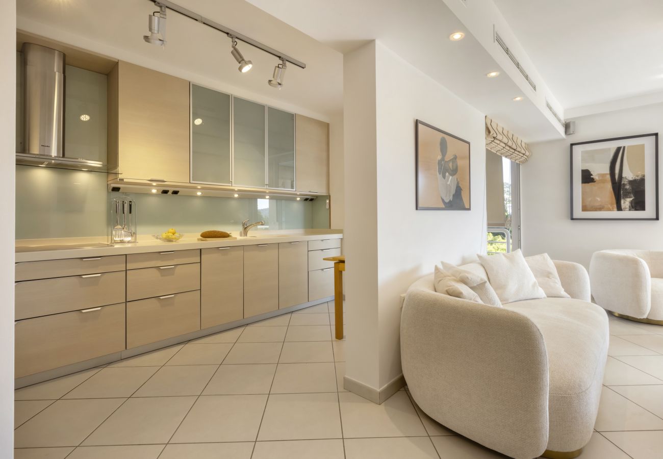 Apartment in Vouliagmeni - Athens Riviera - Voulagmeni Seaview Apartment