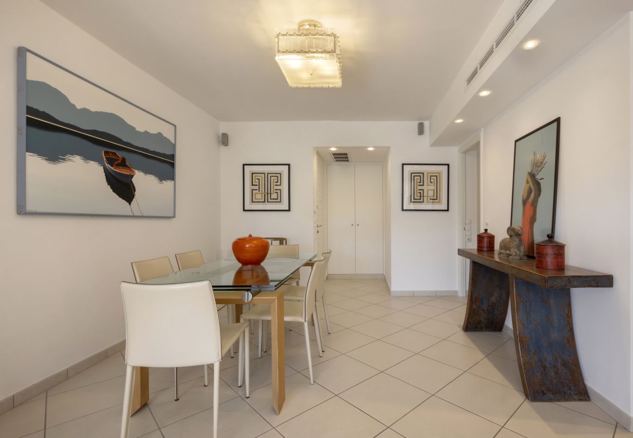 Apartment in Vouliagmeni - Athens Riviera - Voulagmeni Seaview Apartment