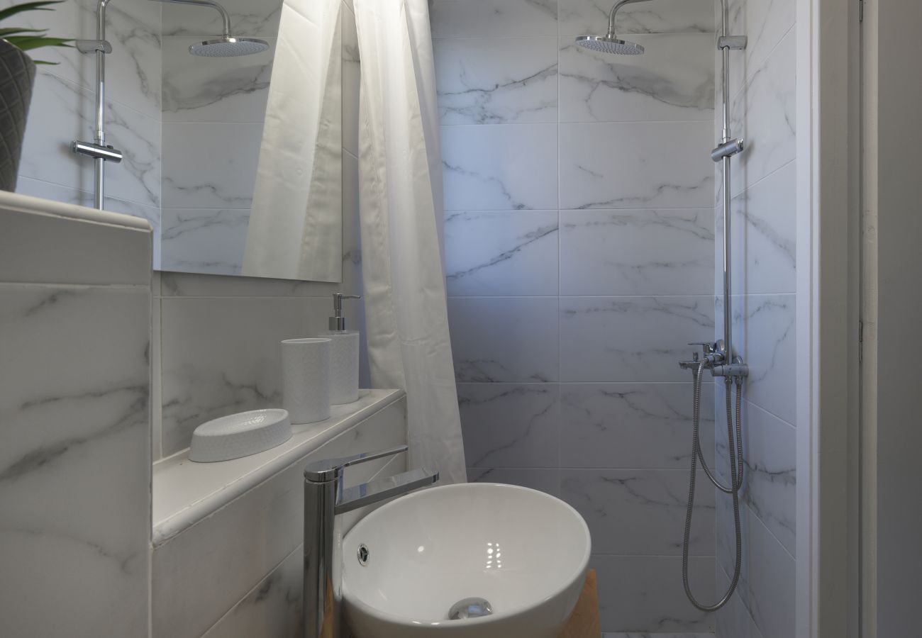 Apartment in Athens - Acropolis view top floor apartment