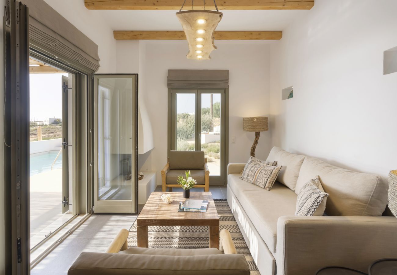 Villa in Antiparos - Traditional Villa Astra in Antiparos with Private Pool