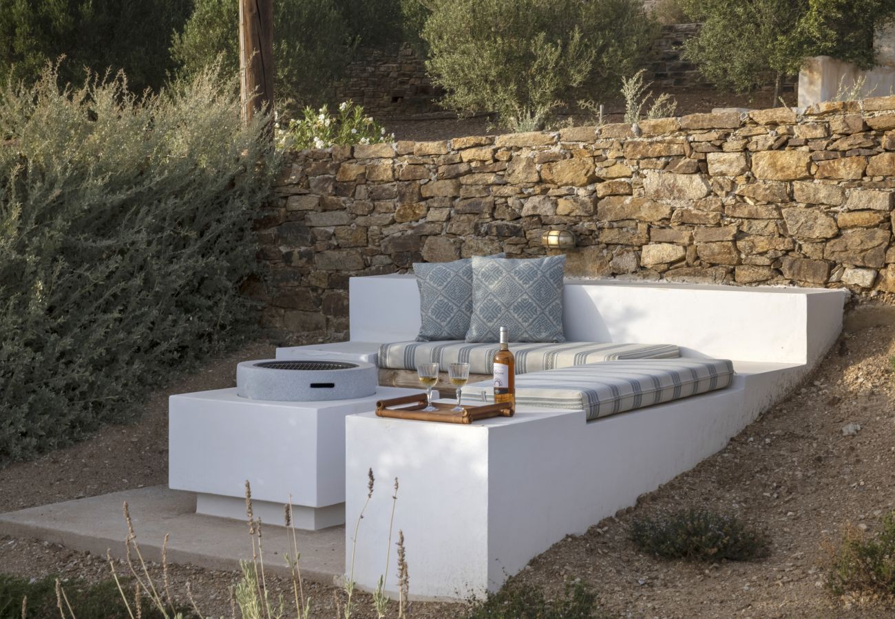 Villa in Antiparos - Traditional Villa Astra in Antiparos with Private Pool