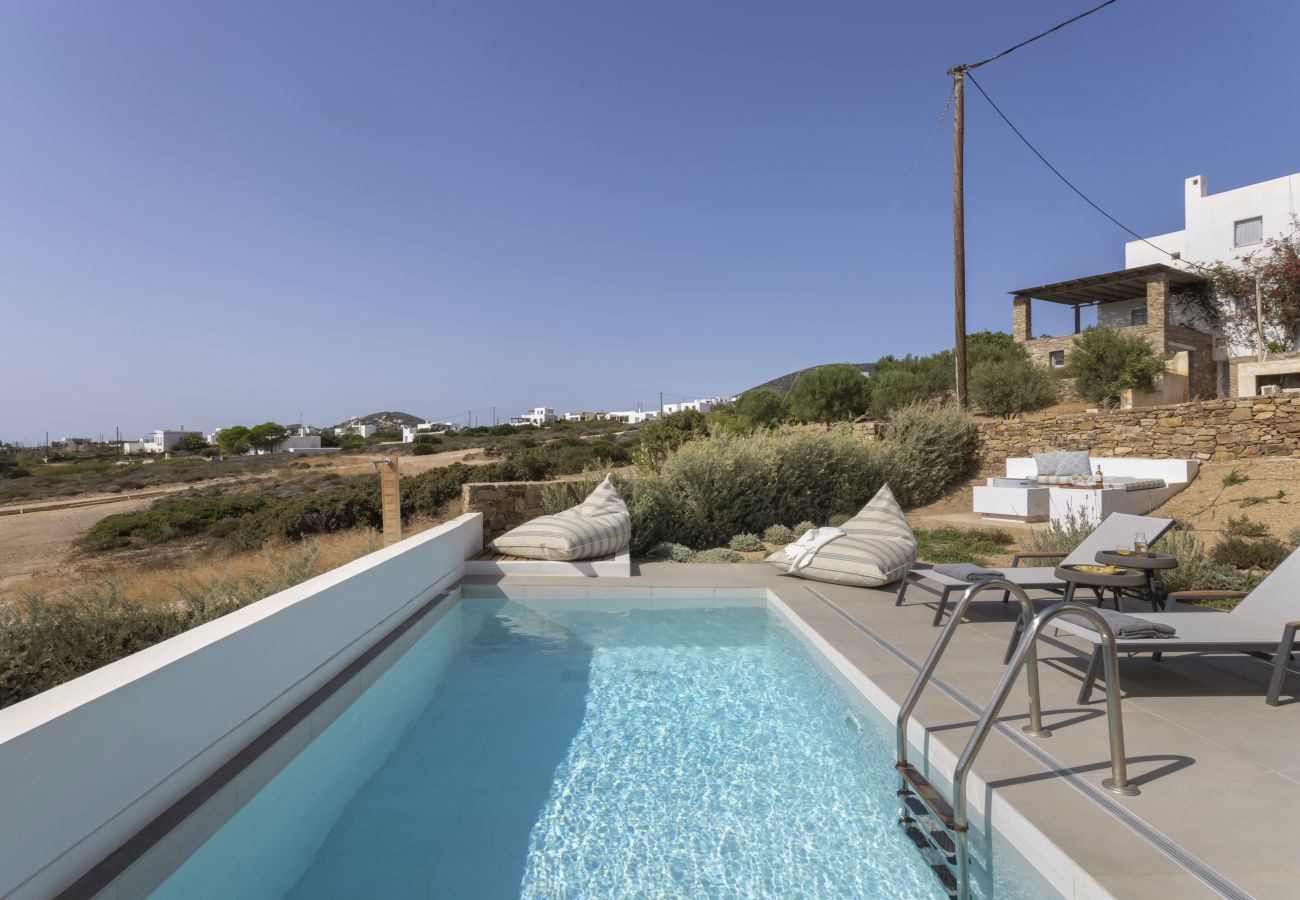 Villa in Antiparos - Traditional Villa Astra in Antiparos with Private Pool